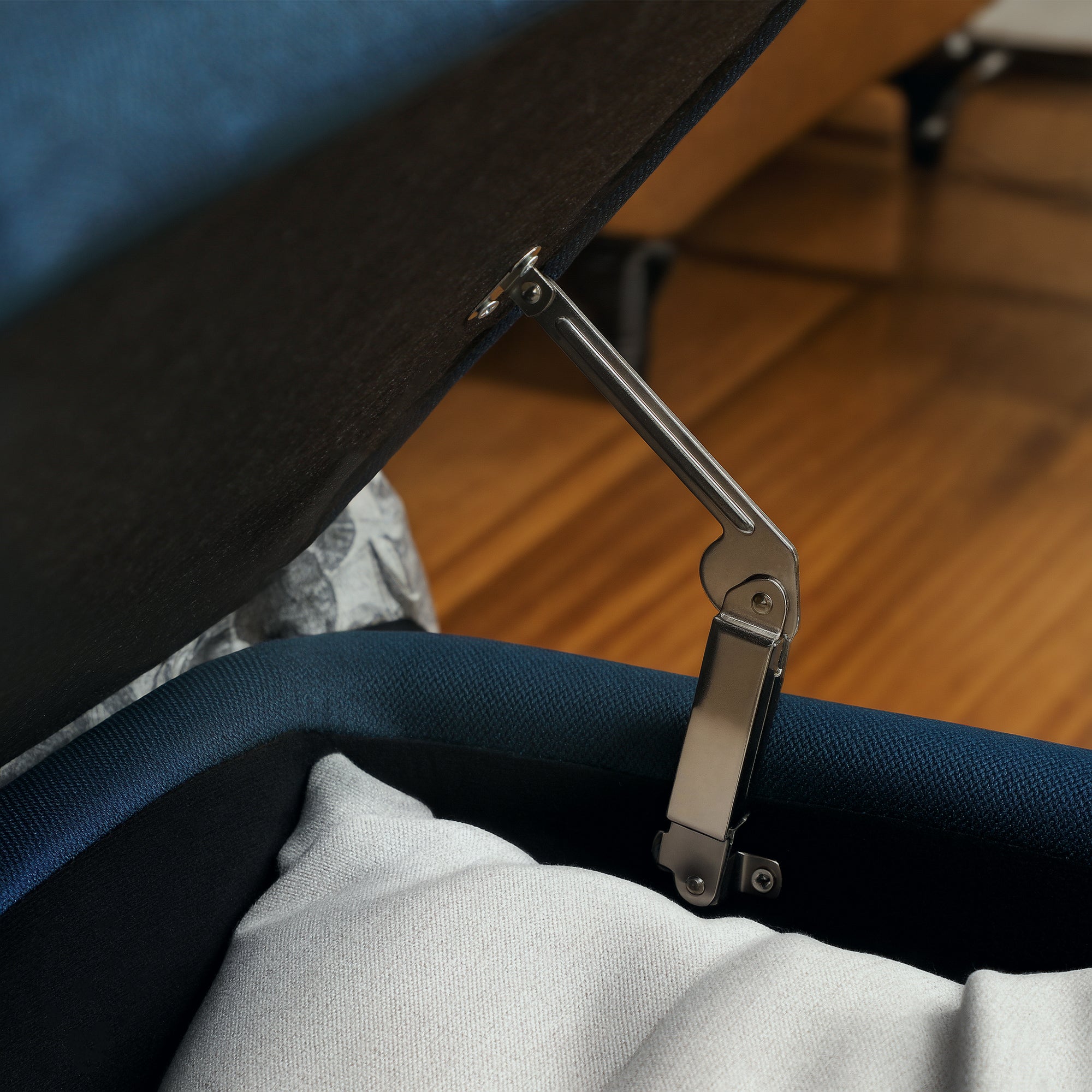 Linen Fabric Storage Ottoman 102cm Wide - Velmora