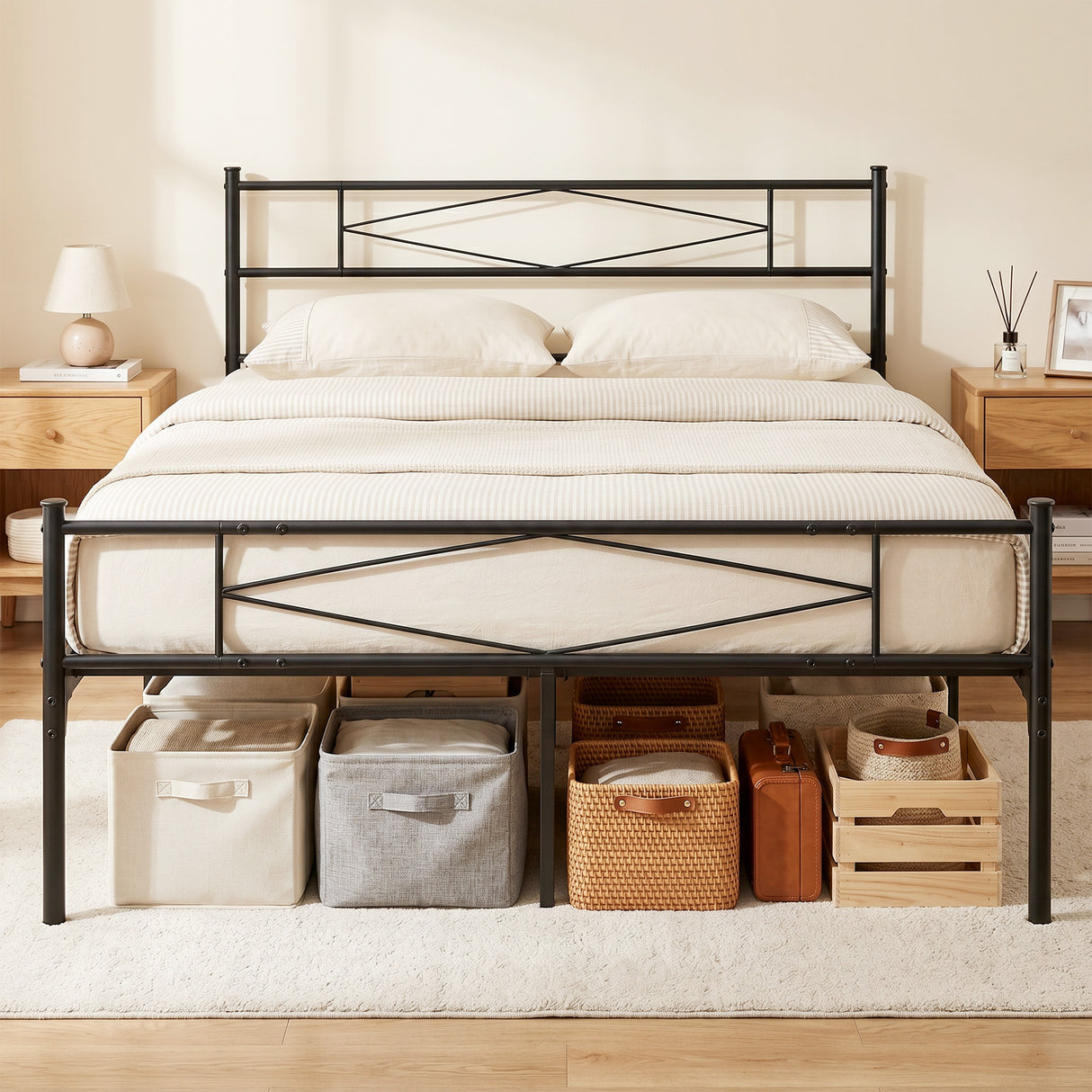 Metal Double Bed 137.5cm Wide - Velmora