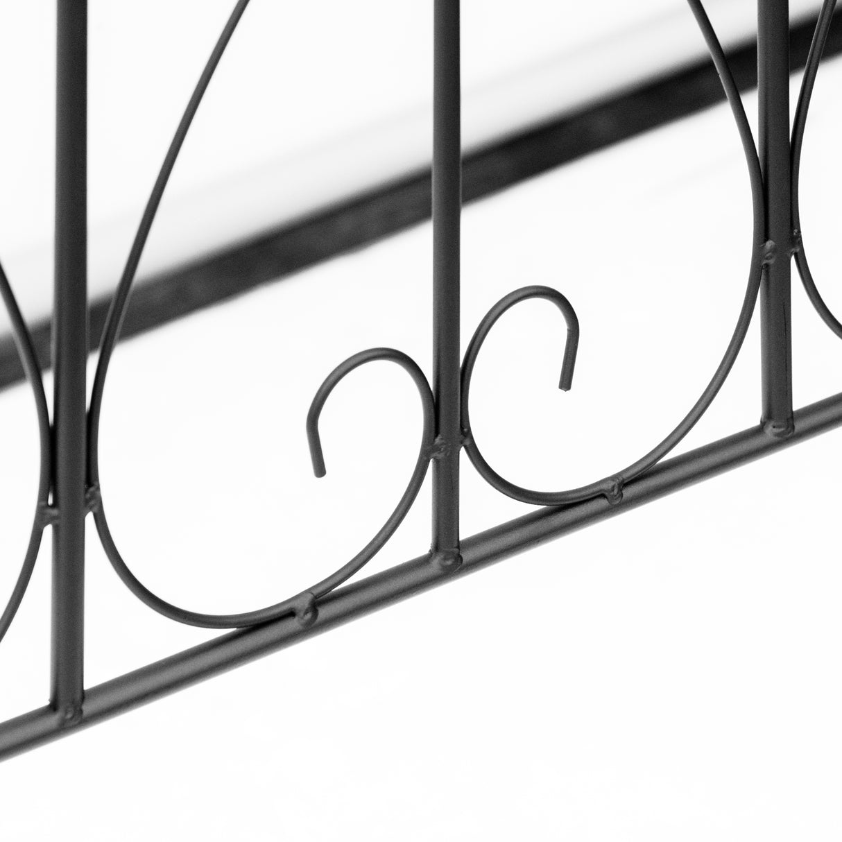 Metal Picket Garden Fence Panels 307cm Wide in Set Of 5 - Velmora
