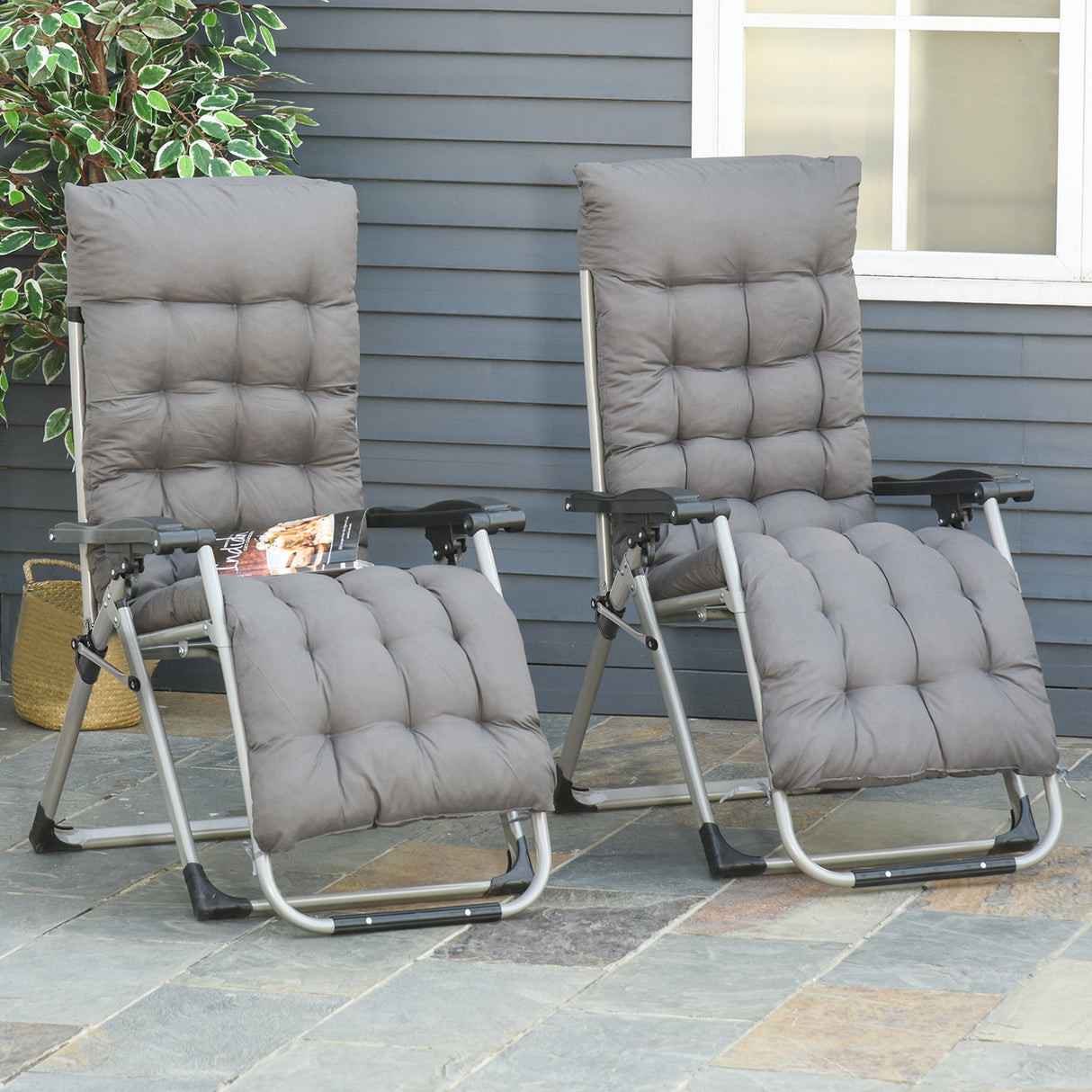 Metal Reclining Zero Gravity Garden Sun Loungers In Set of 2 With Cushions - Velmora