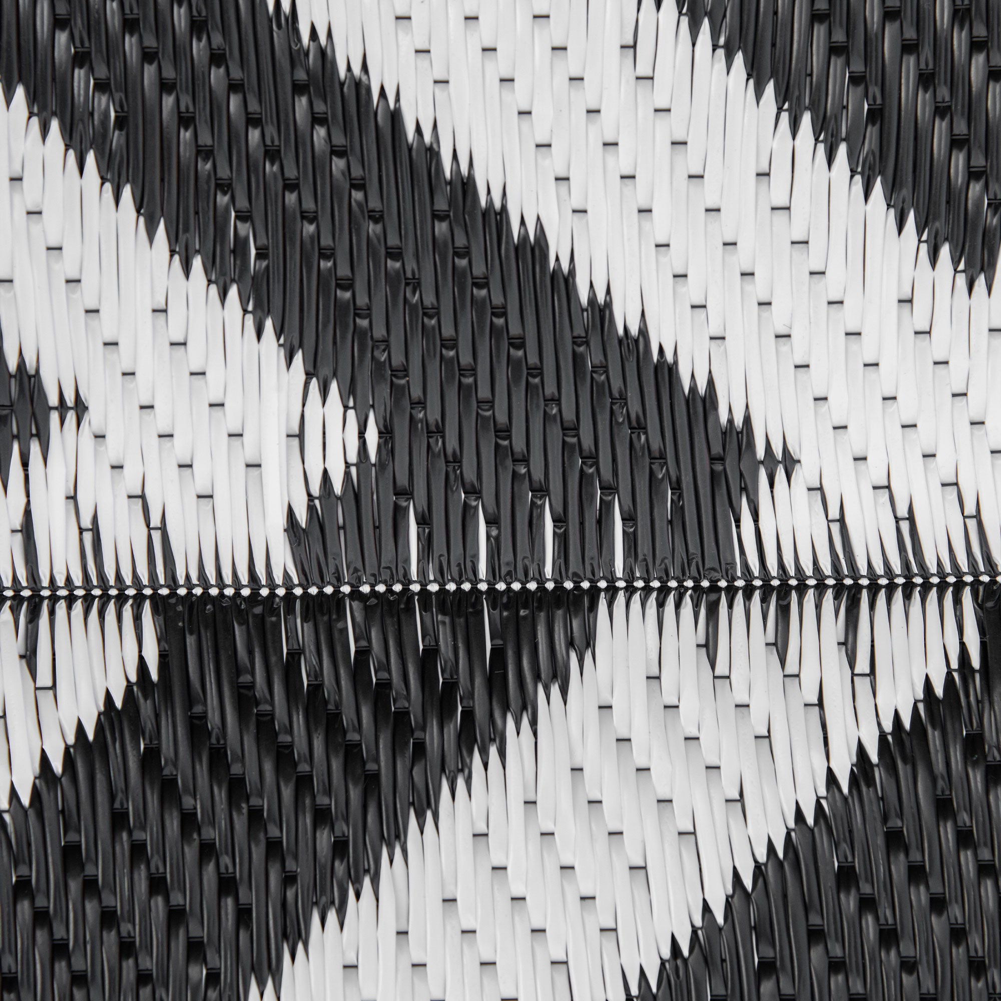 Polypropylene Outdoor Reversible Plastic Straw Rug 182cm Wide - Velmora