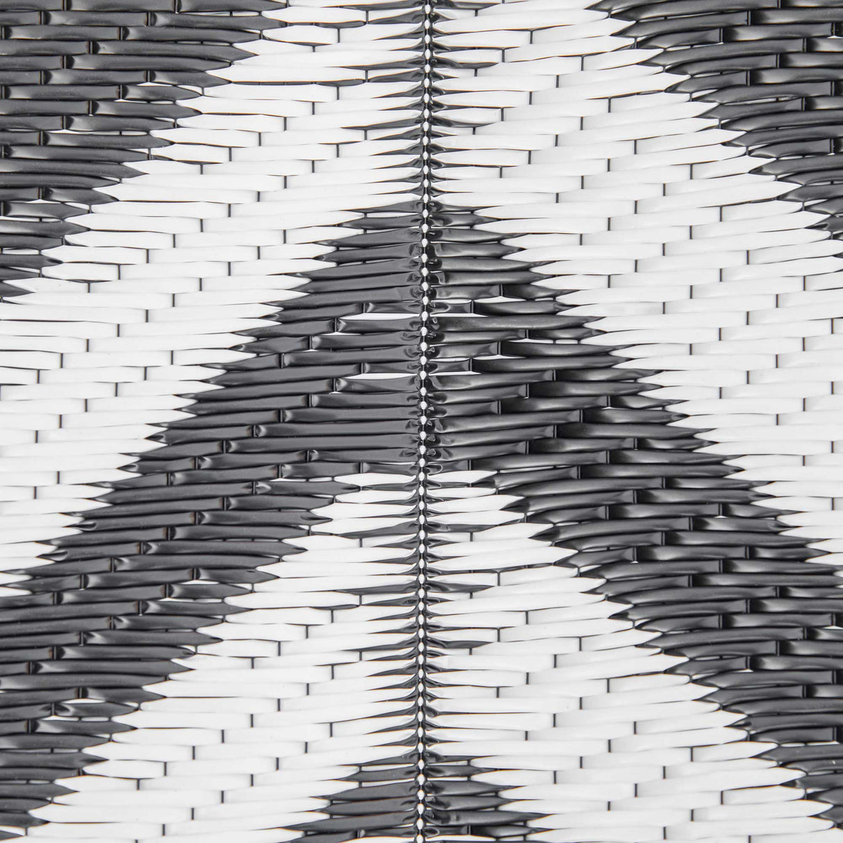 Polypropylene Outdoor Reversible Plastic Straw Rug 274cm Wide - Velmora