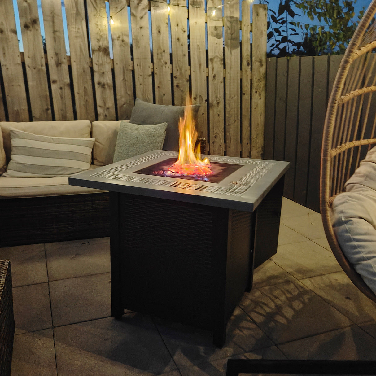 Steel 40,000 BTU Gas Square Fire Pit Table - Velmora