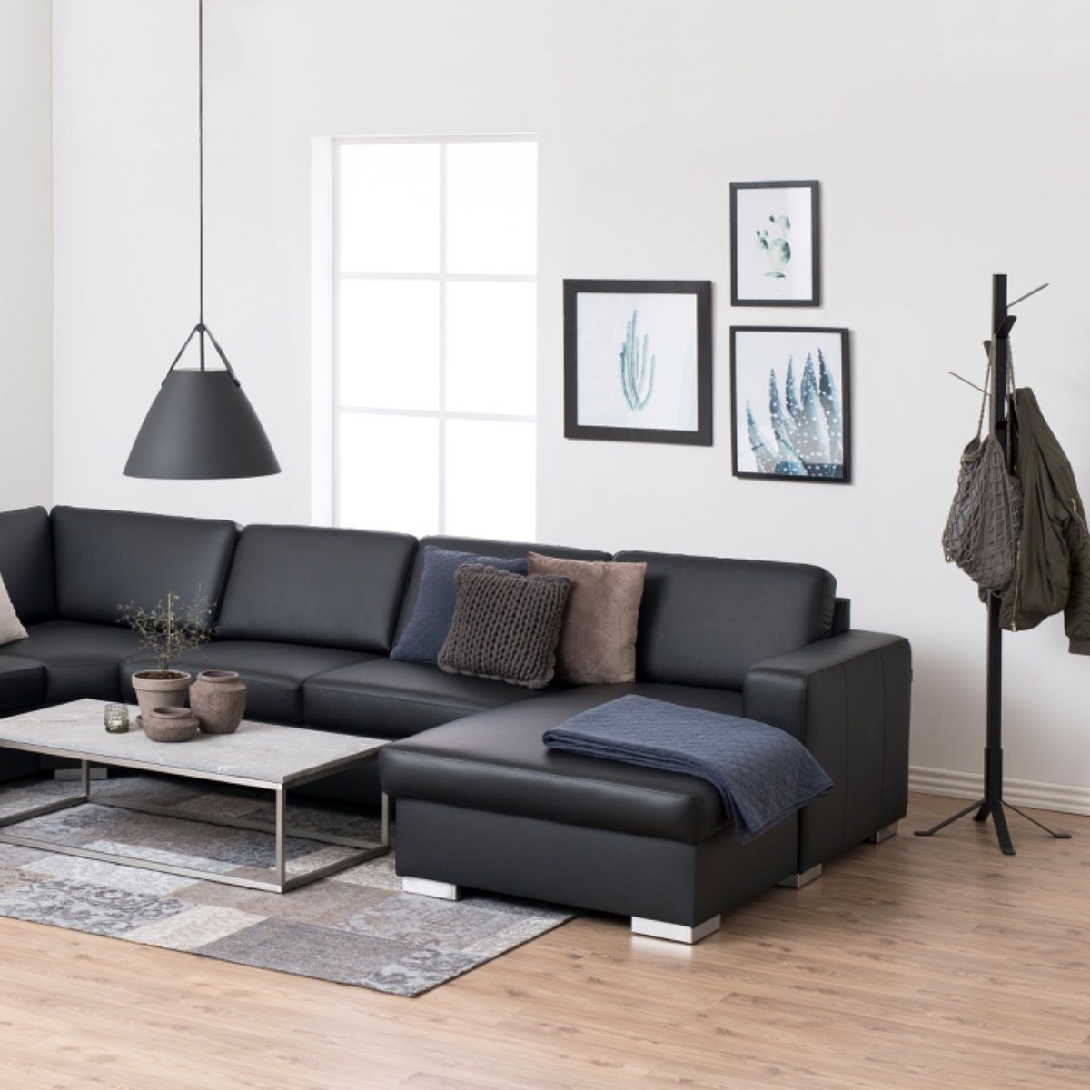 Steel Coat Rail Rack With 8 Spaced Pegs - Vinson