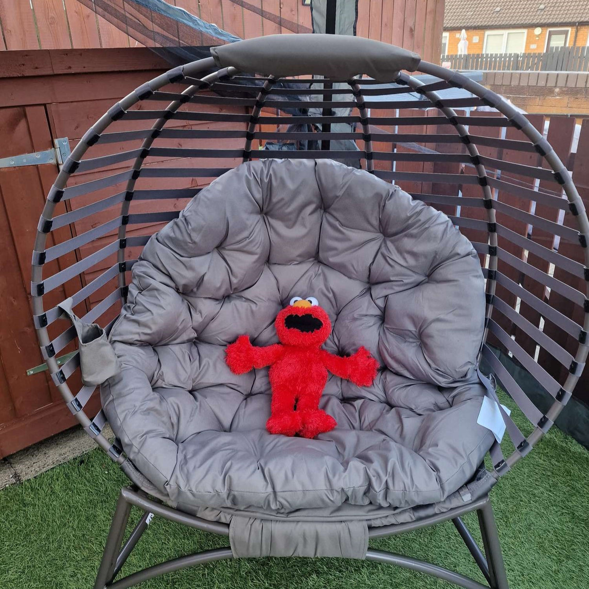 Steel Egg Chair With Cushion and Side Pocket - Velmora