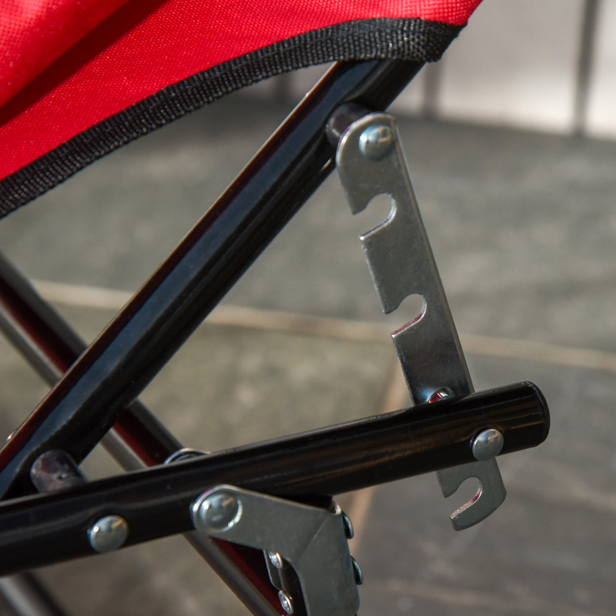 Steel Folding Sun Lounger With Face Hole And 4-Position Adjustable Backrest - Velmora