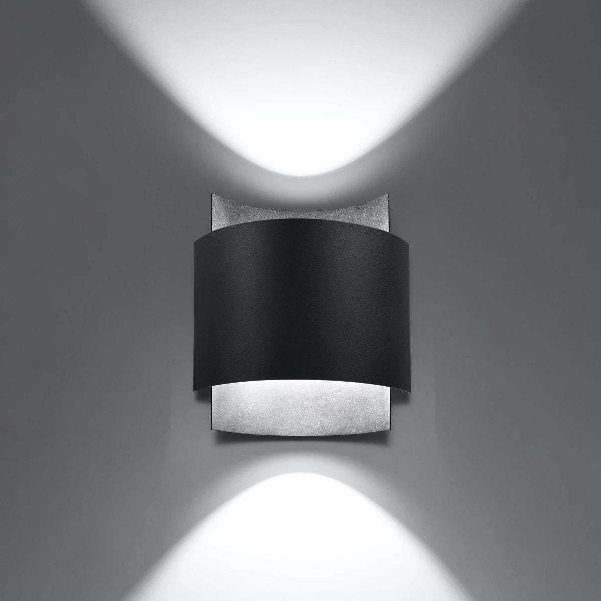 Steel Wall Light With Impact Lamp - Blue Sapphire