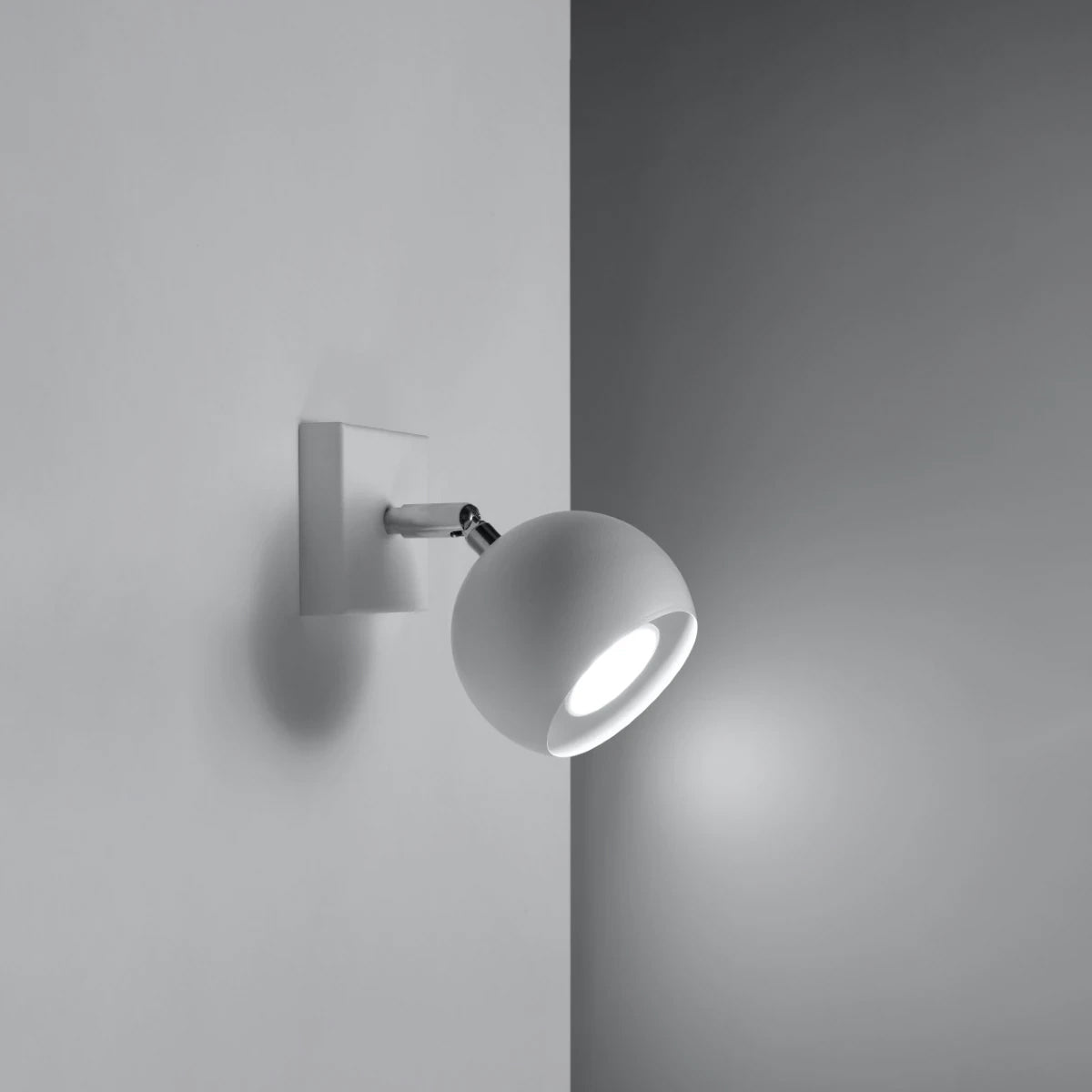 Steel Wall Light With Oculare Lamp - Bittersweet Shimmer