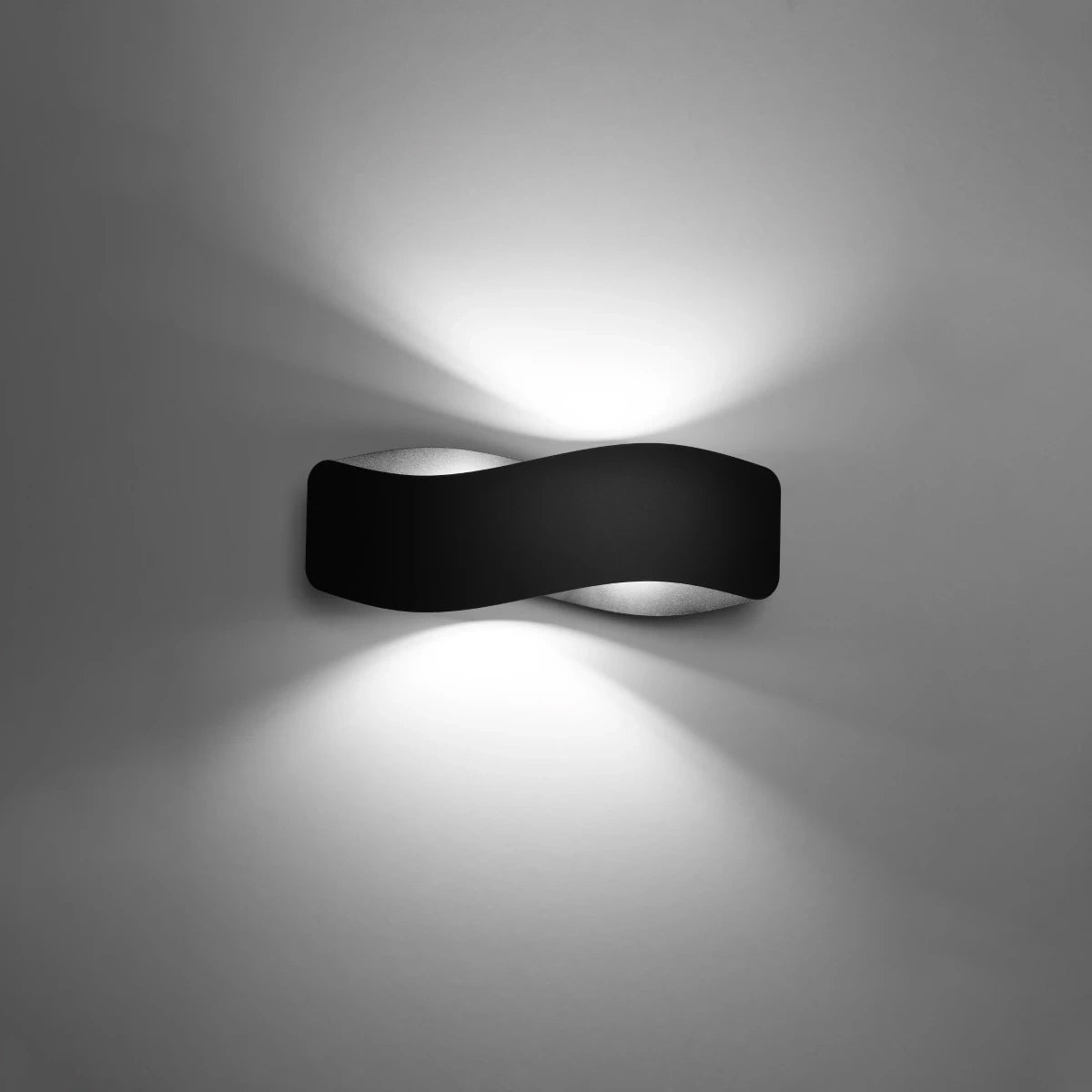 Steel Wall Light With Tila 40 Lamp - Blue Sapphire