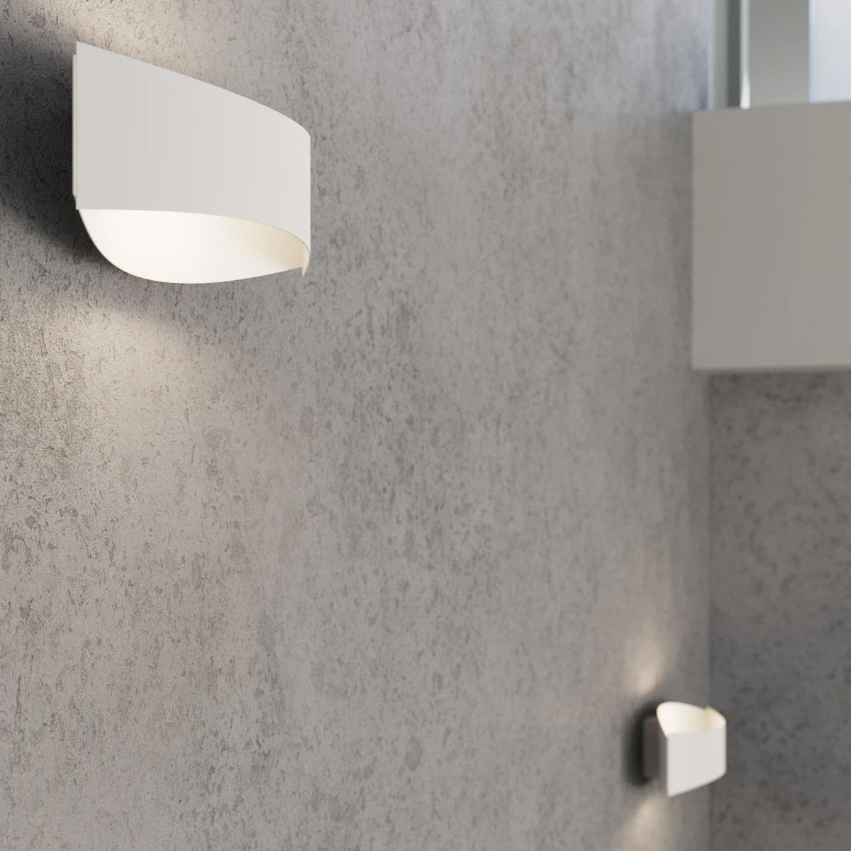 Steel Wall Light With Toni Lamp - Blue Sapphire