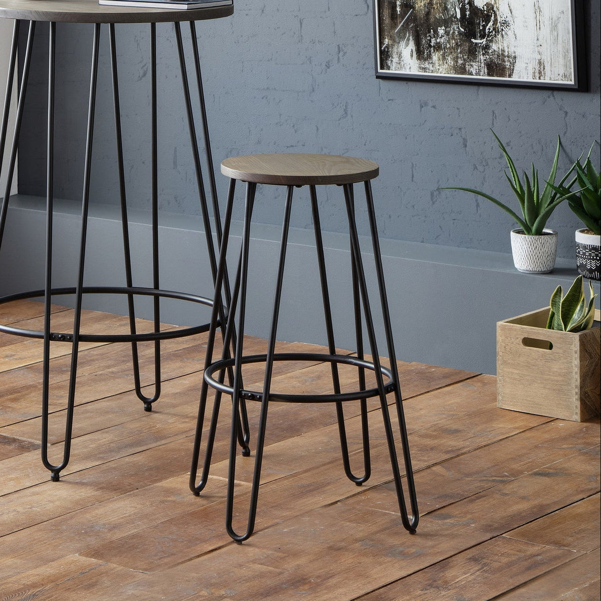 Wooden Bar Stools in Set Of 2 Round - Dalston