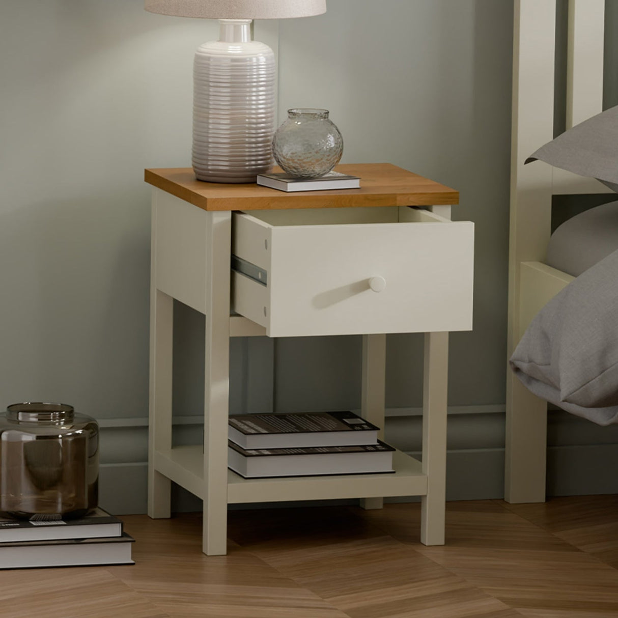 Wooden Bedside Cabinet With 1 Drawer - Coxmoor
