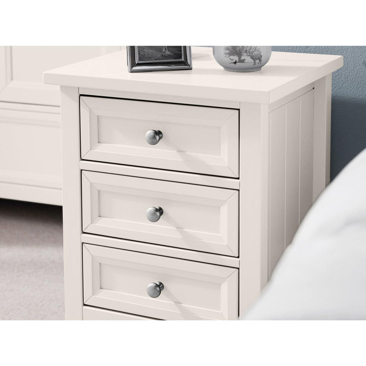 Wooden Bedside Cabinet With 3 Drawers - Maine