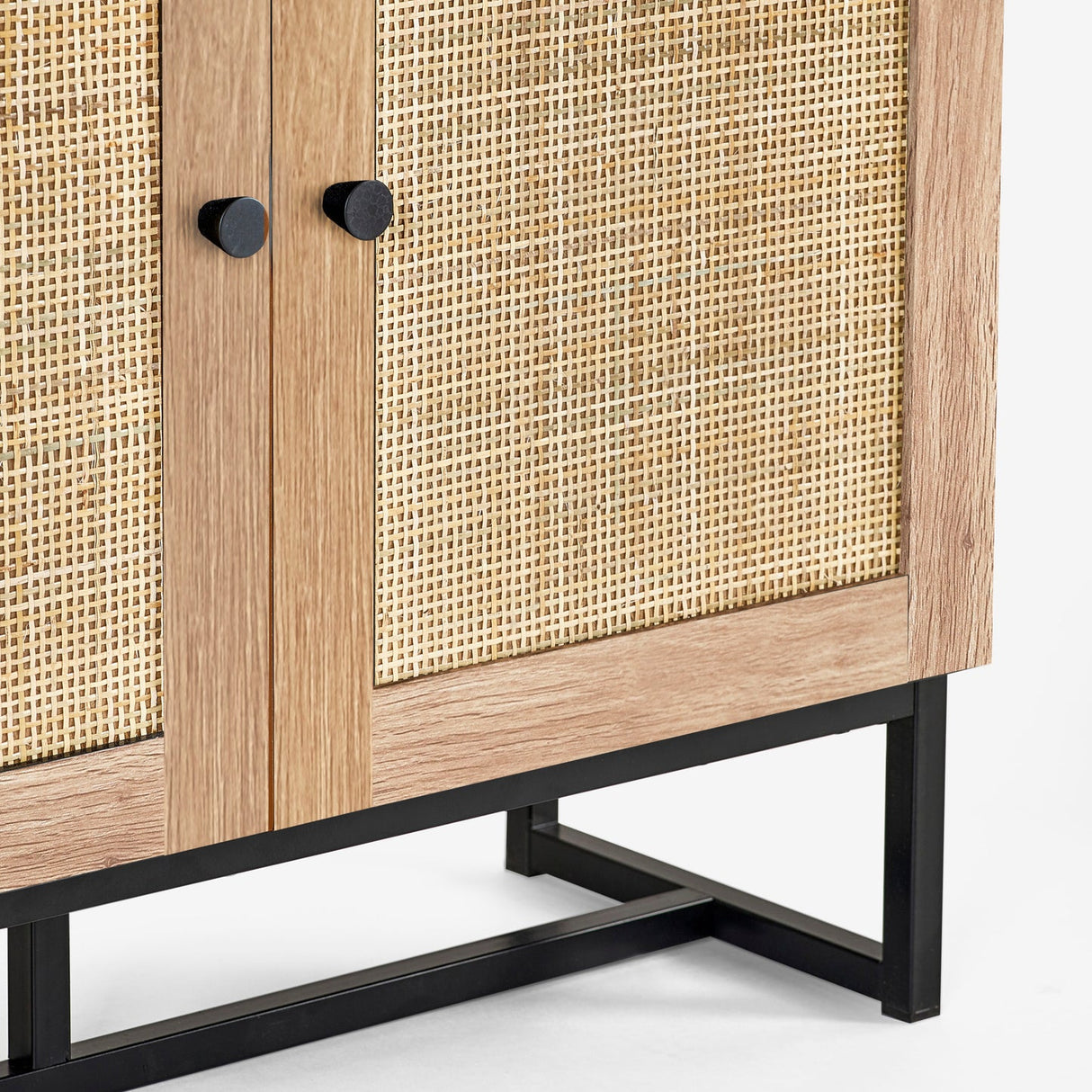 Wooden Bookcase With 2 Doors And 3 Shelves - Padstow