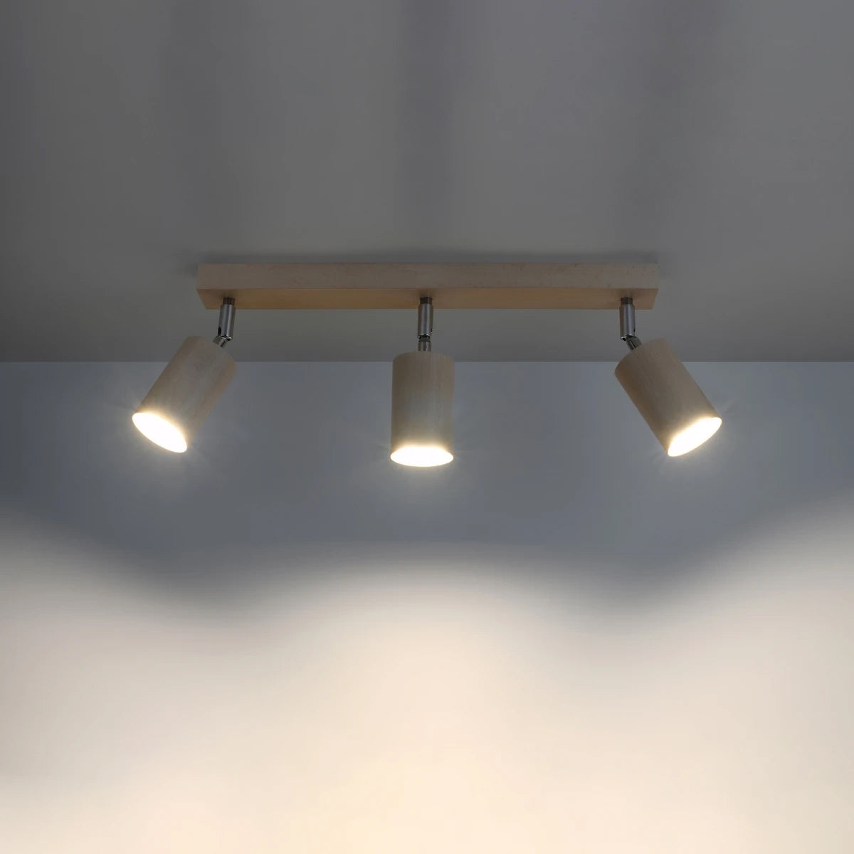 Wooden Ceiling Light With 3 Berg Lamps - Peach Puff