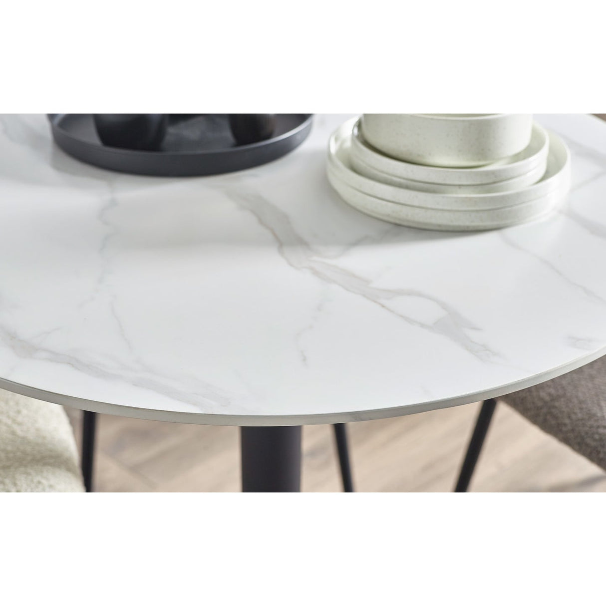 Wooden Dining Table 100cm Wide for 4 People Round - Luca