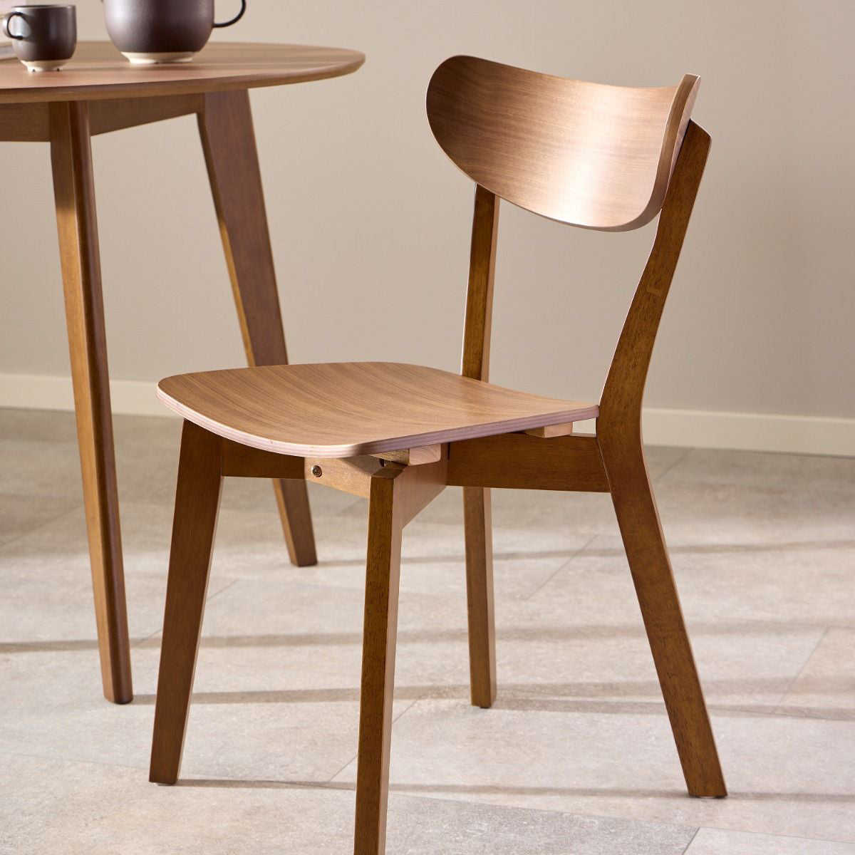 Wooden Dining Table 120cm Wide Round With 4 Roxby Dining Chairs - Roxby