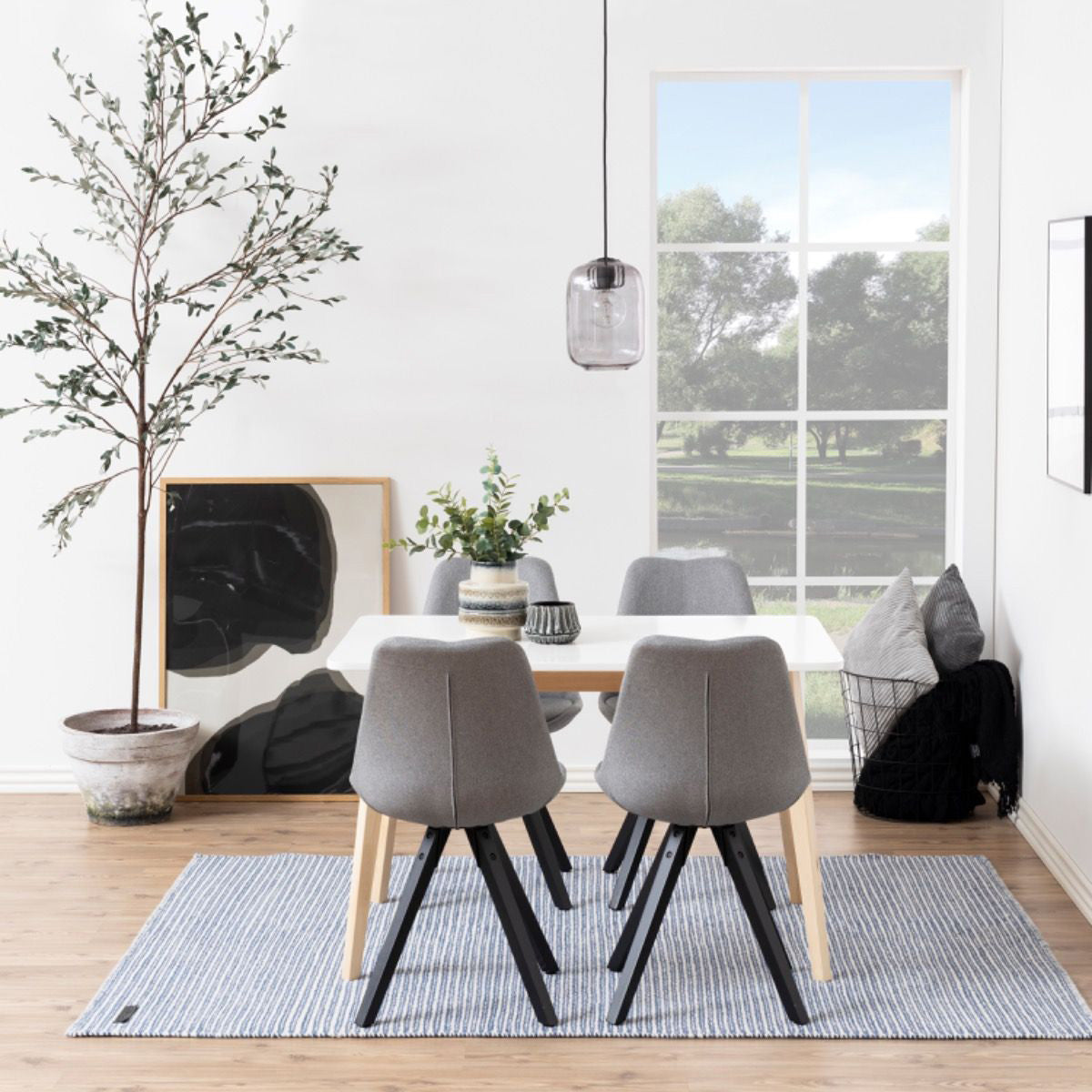 Wooden Dining Table for 4 to 6 People Rectangular - Raven