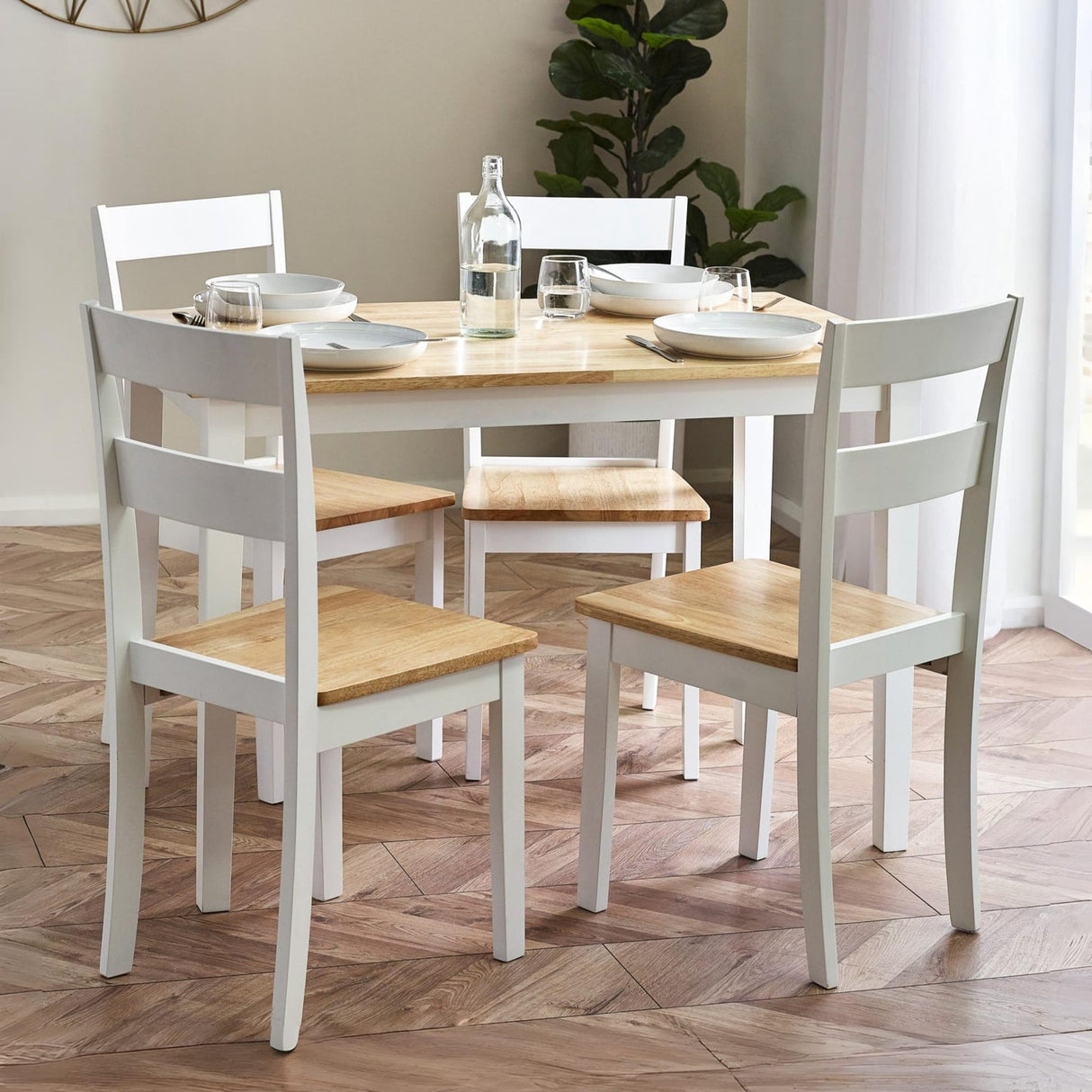 Wooden Dining Table for 4 People - Linwood