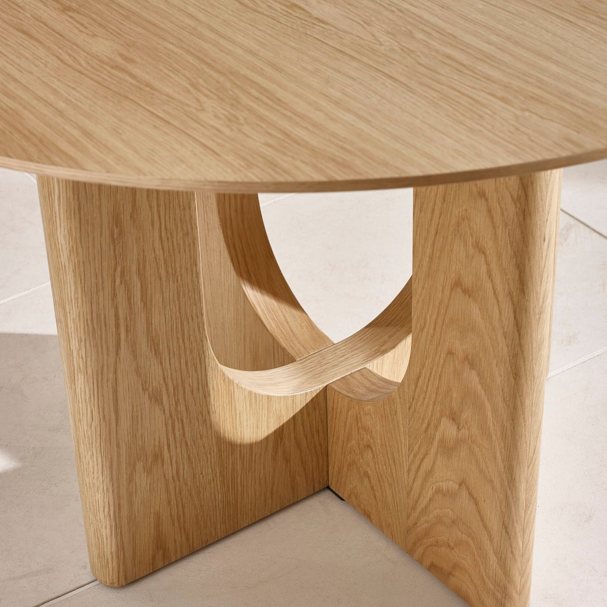 Wooden Dining Table for 4 People Round - Cellini