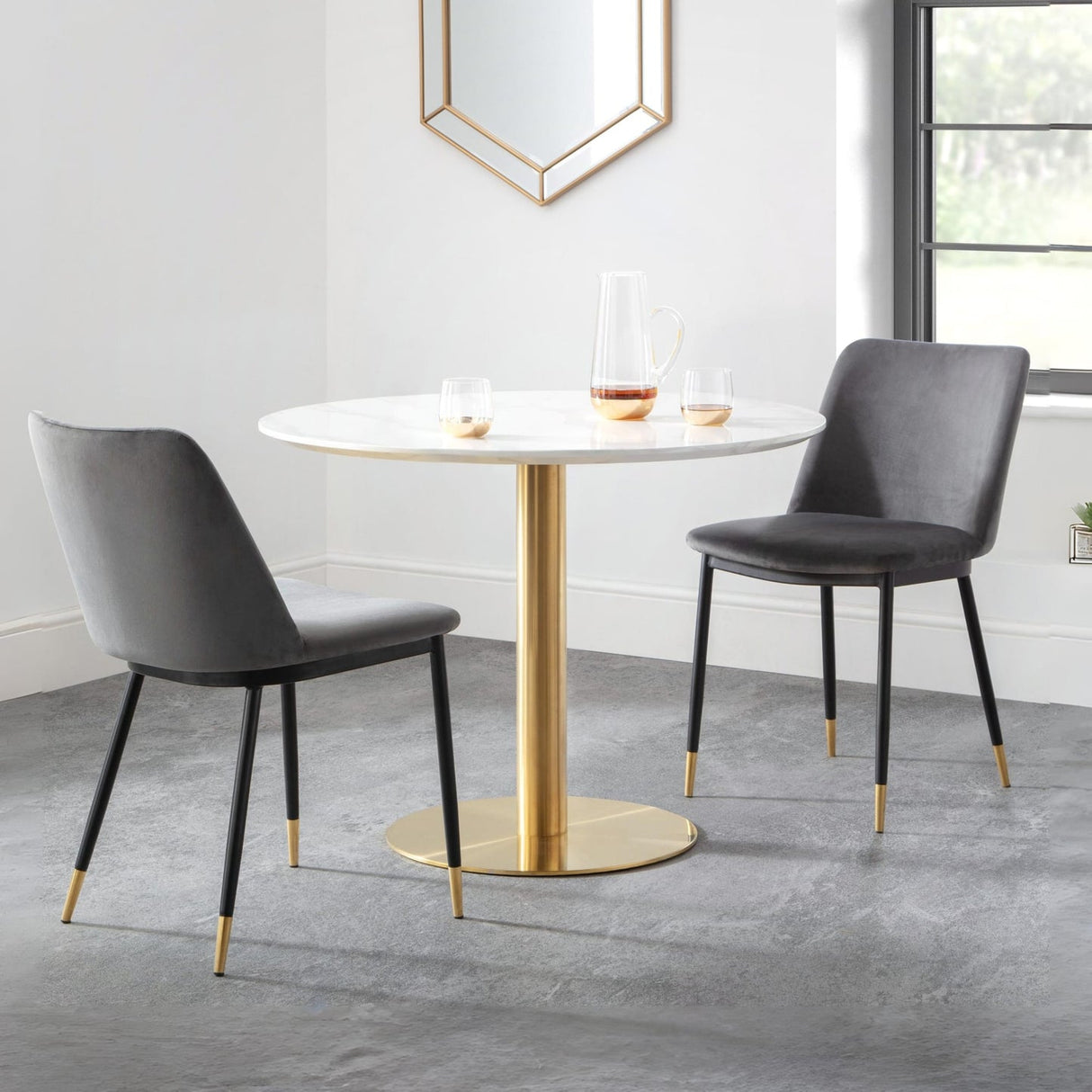 Wooden Dining Table for 4 People Round - Palermo