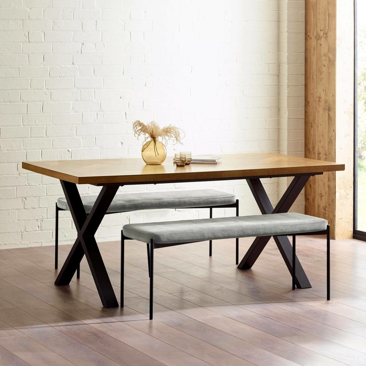 Wooden Dining Table for 4 to 6 People - Aron