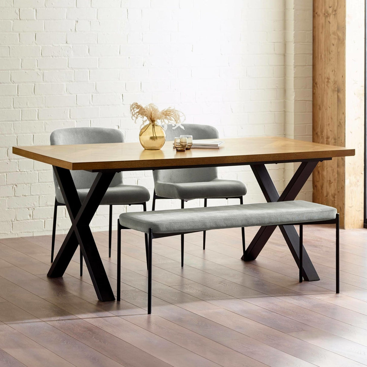 Wooden Dining Table for 4 to 6 People - Aron