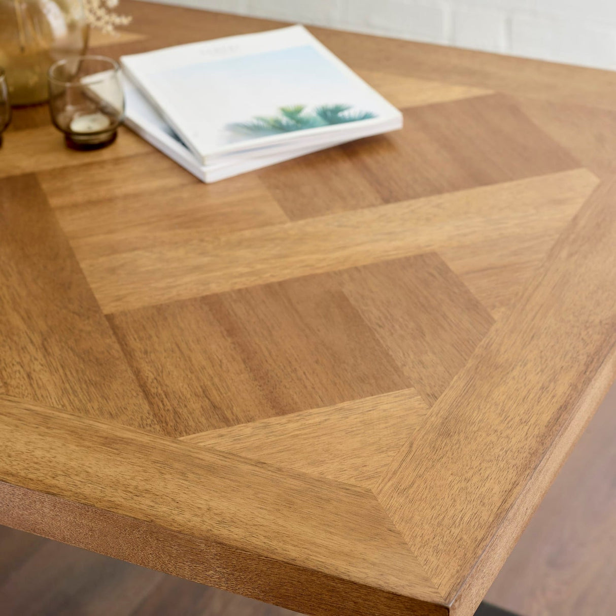 Wooden Dining Table for 4 to 6 People - Aron