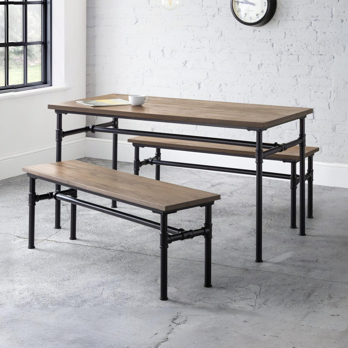 Wooden Dining Table for 4 to 6 People - Carnegie