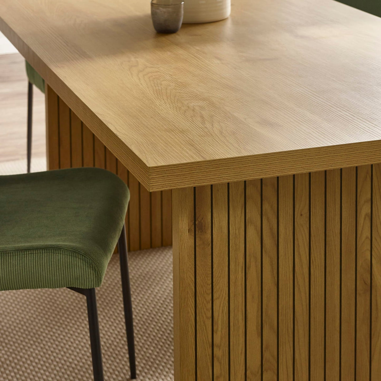 Wooden Dining Table for 4 to 6 People Rectangular - Arundel