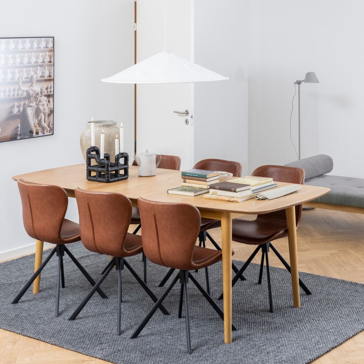 Wooden Dining Table for 4 to 6 People Rectangular - Montreux
