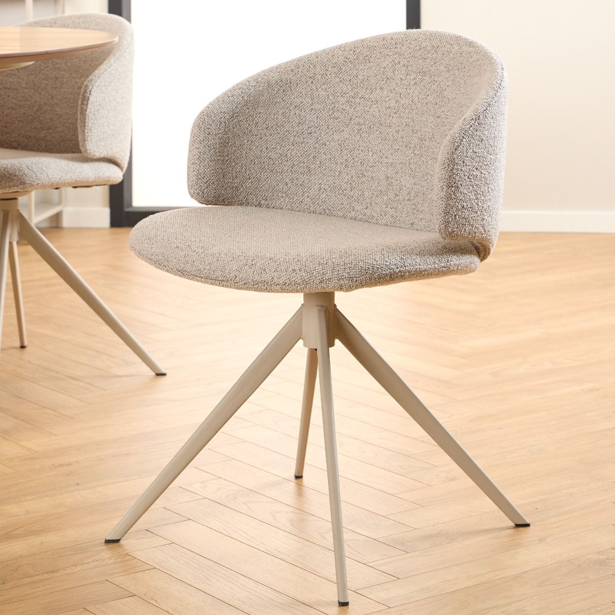 Wooden Dining Table Round With 4 Ella Beige Dining Chairs - Soli