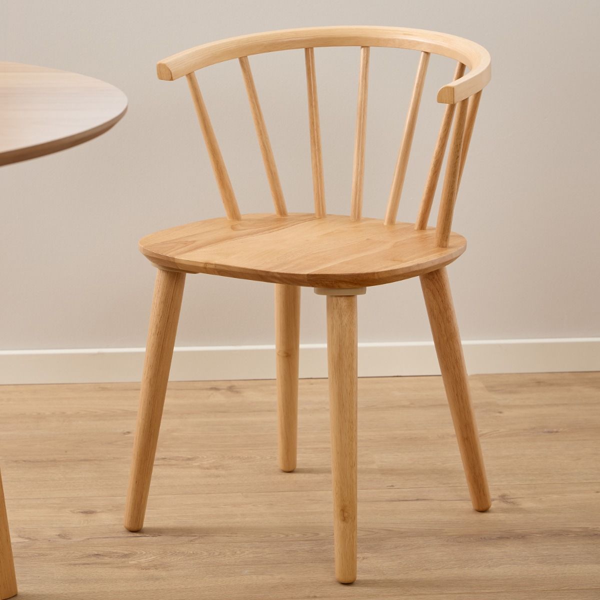 Wooden Dining Table Round With 4 Ida Oak Dining Chairs - Nagano
