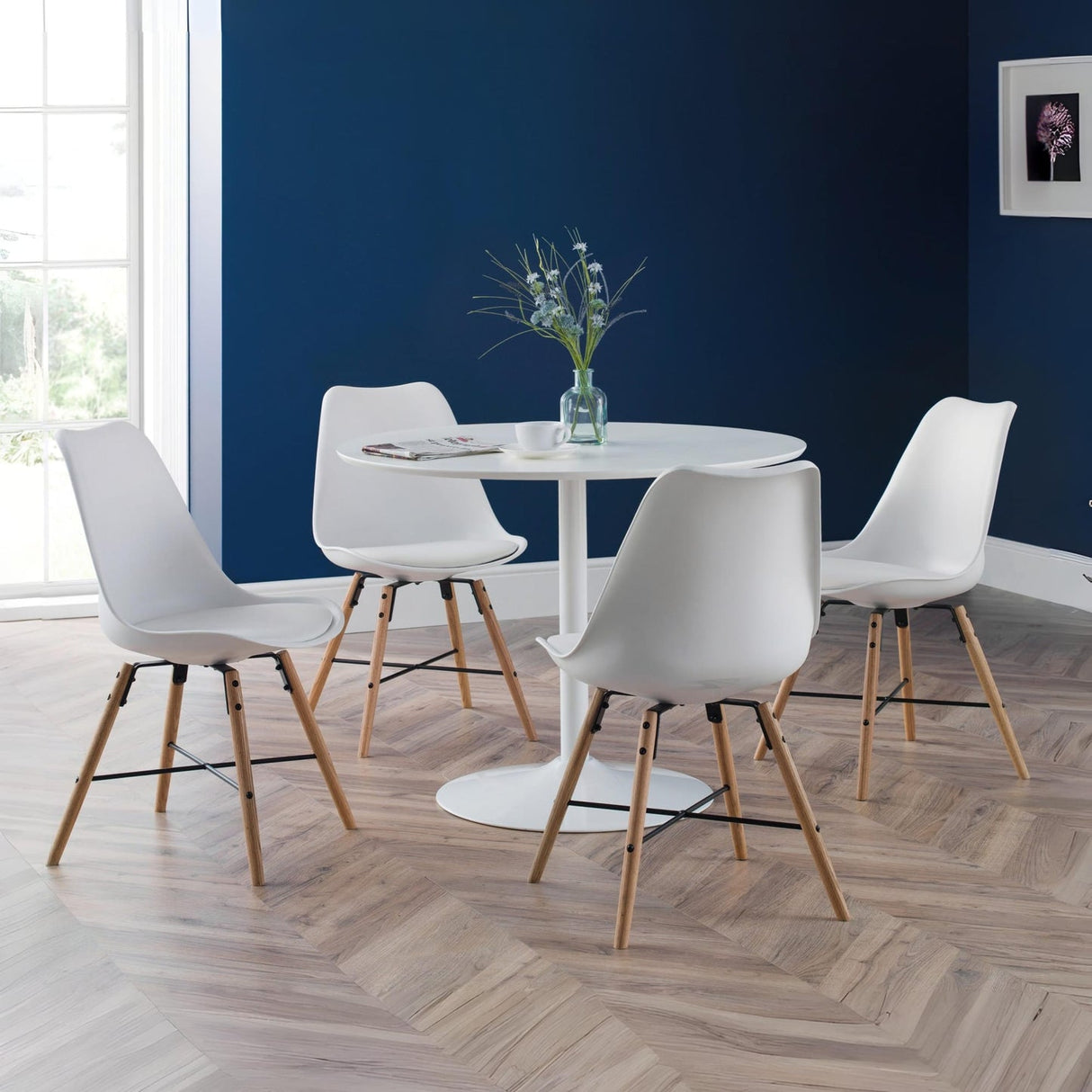 Wooden Dining Table Round for 4 People - Blanco