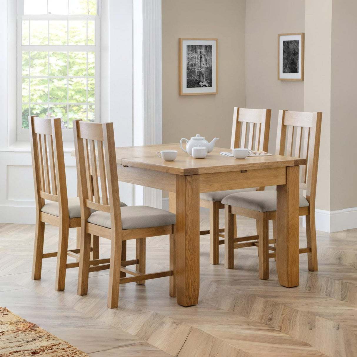 Wooden Extending Dining Table for 4 to 6 People - Astoria