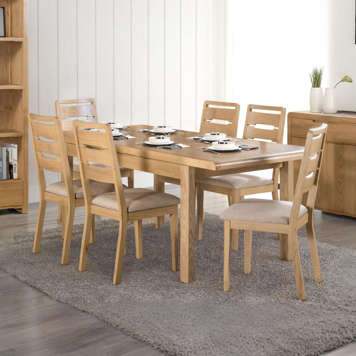 Wooden Extending Dining Table for 4 to 6 People - Curve