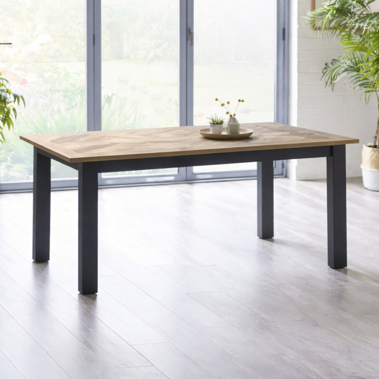 Wooden Extending Dining Table for 4 to 6 People Rectangular - Bordeaux