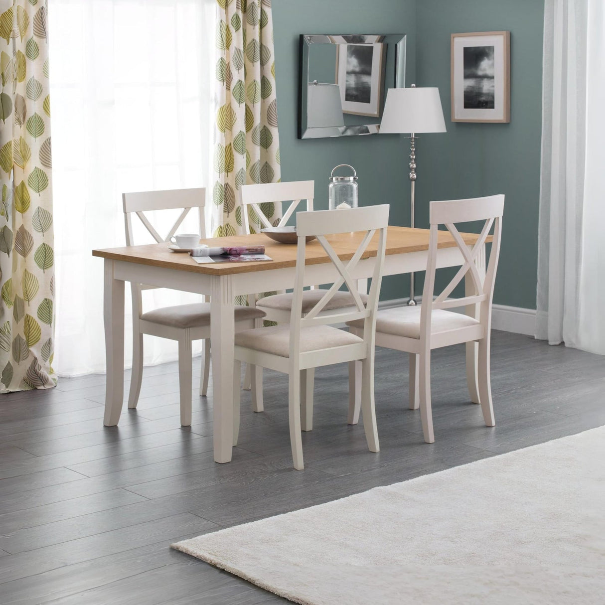 Wooden Extending Dining Table for 4 to 6 People Rectangular - Davenport
