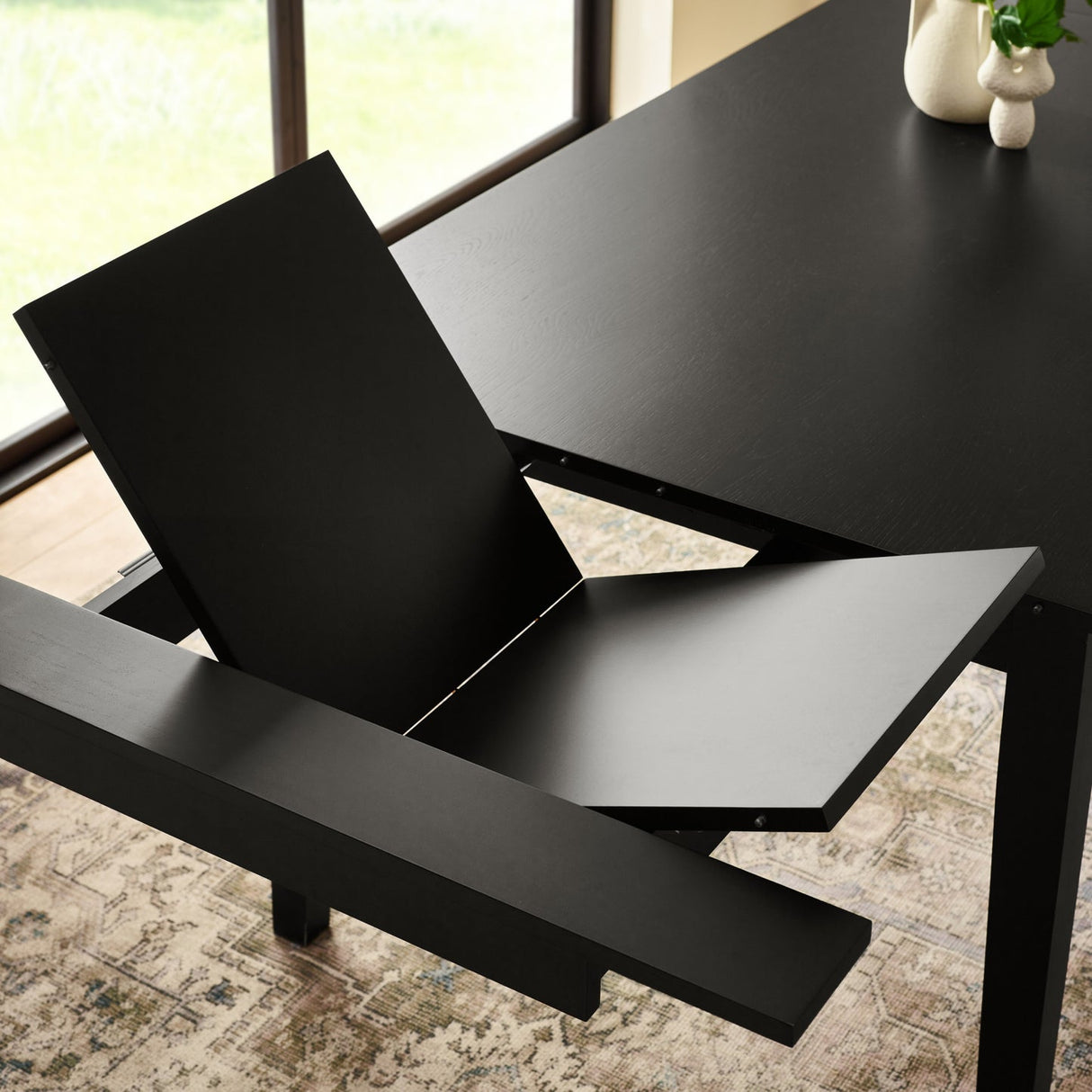 Wooden Extending Dining Table for 6 to 8 People - Knoxley