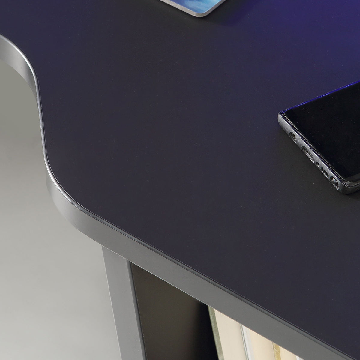 Wooden Gaming Desk With 2 Shelves And LED Lights - Tezaur