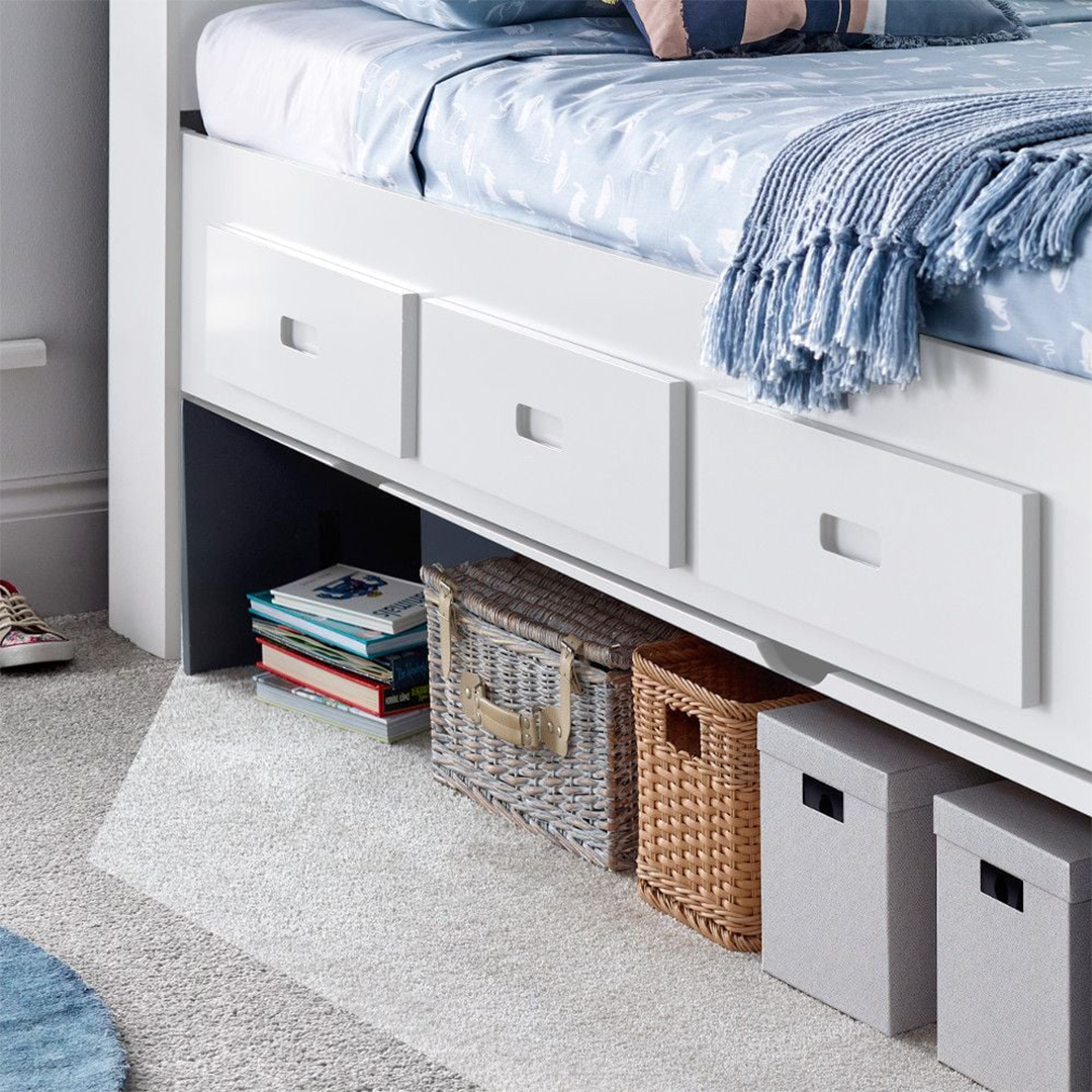 Wooden Single Day Bed With 3 Pull-Out Drawers And Trundle - Veera