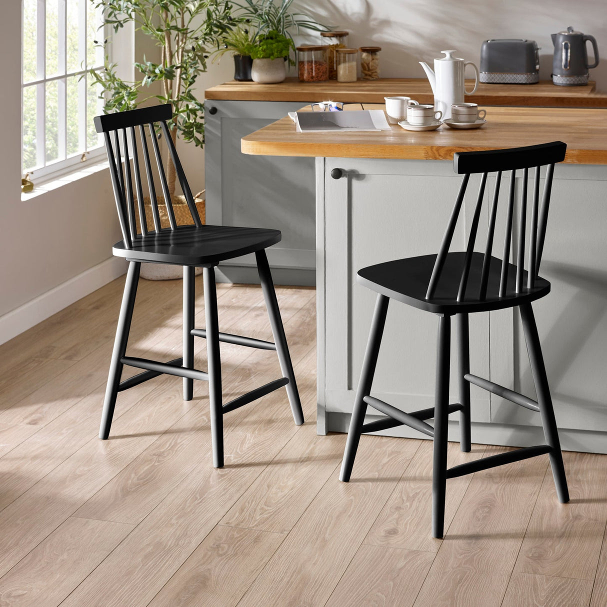 Wooden Spindle Back Bar Stool - Alassio