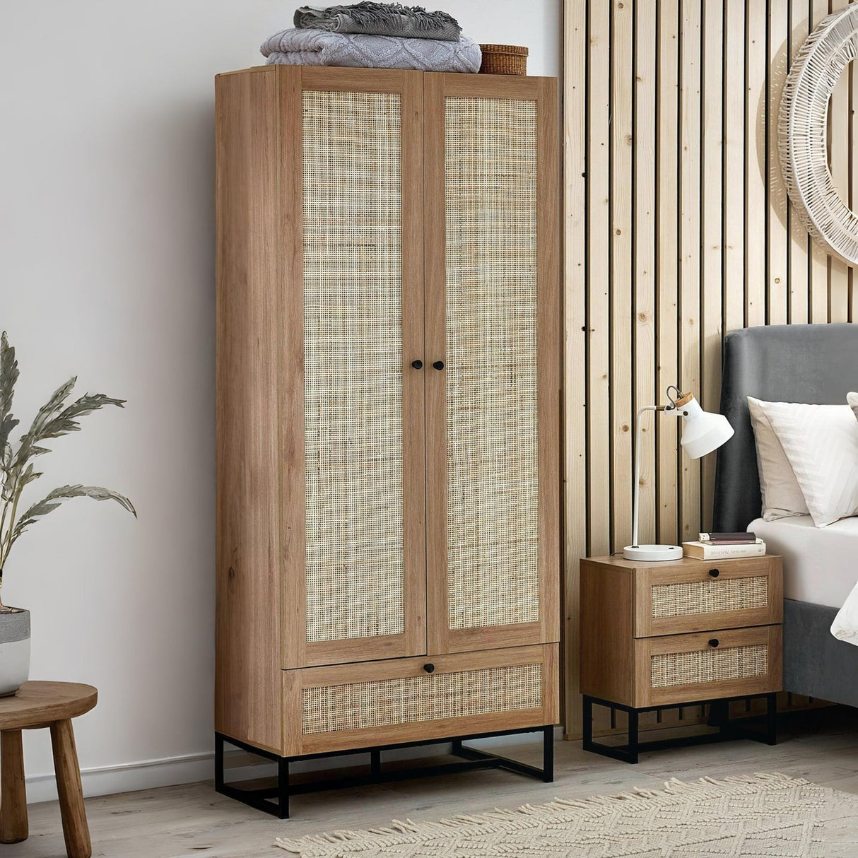Wooden Wardrobe With 2 Doors And 1 Drawer - Padstow